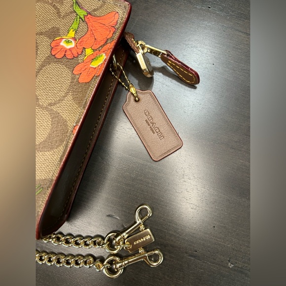 Coach Slim Crossbody In Signature Canvas w/ Floral Print Gold Tone Hardware - Picture 5 of 16